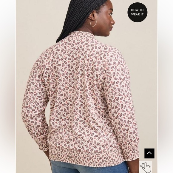 NWT Torrid Textured Jersey Choker Neck Smocked Bottom Top - Picture 3 of 5